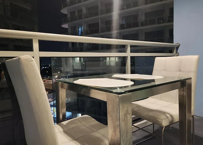 Near Airport, Double Bed, White Gym & Apartahotel 4*