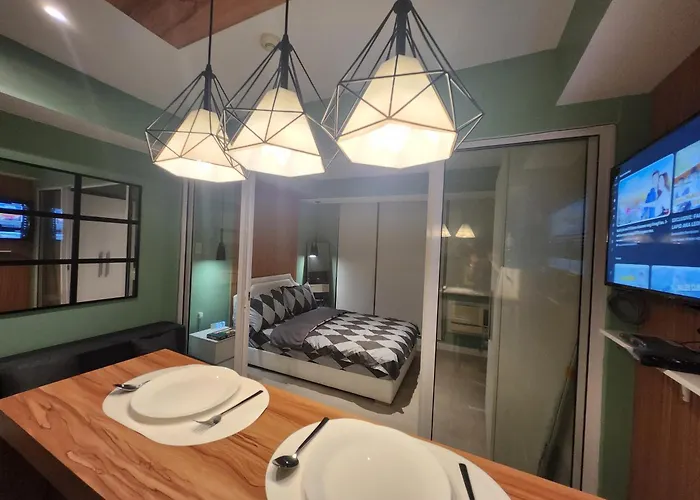 Near Airport, Double Bed, White Gym &